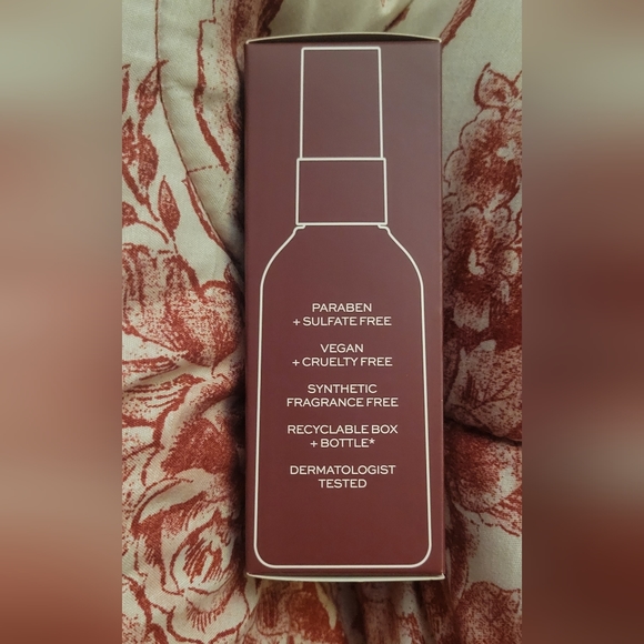 ITK Broad Spectrum SPF 30 Sunscreen Setting Mist 3.3 Fl Oz - Picture 5 of 8